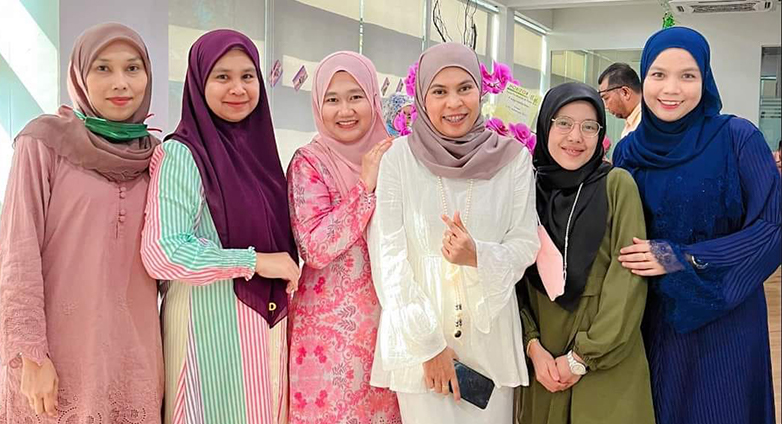 Nurizan group leadership photo